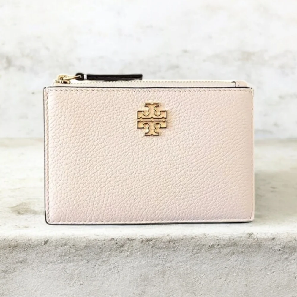 Tory Burch Light Pink Leather Wallet/ Still Wrapped From The Store